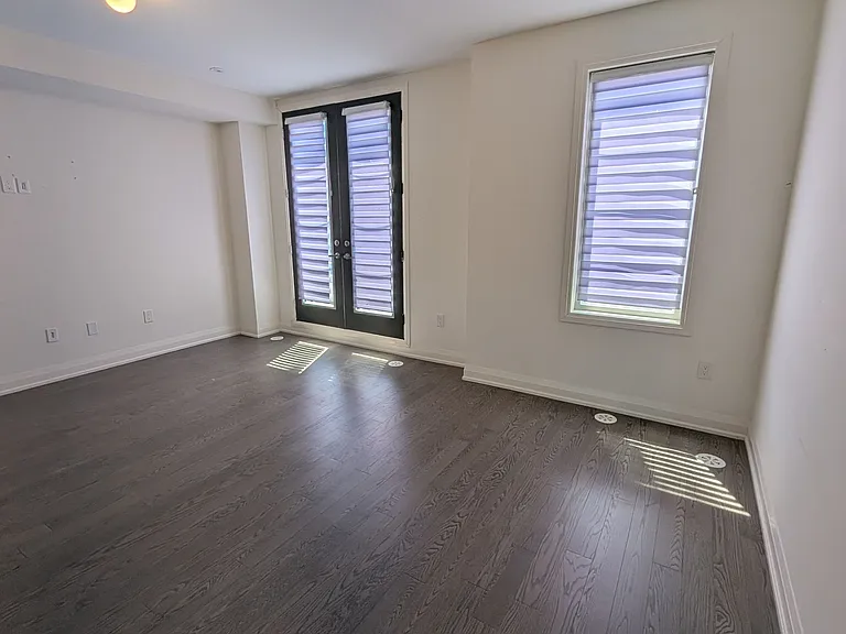 20 Clarington Blvd — Photo 7