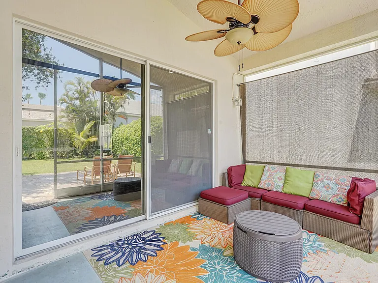 19084 Skyridge Cir — Photo 38