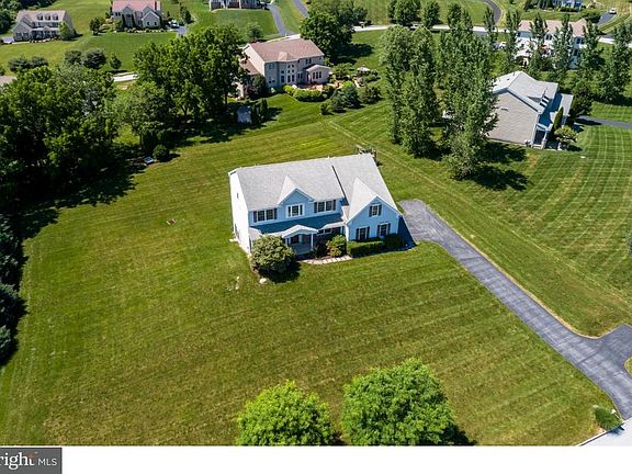 2nd image of 1731 Teresa Ct