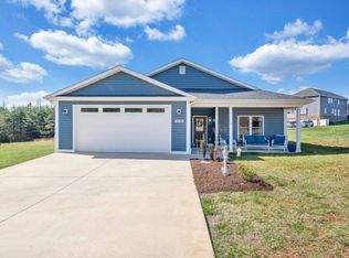 1138 Mayberry Hills Way, Moneta, VA 24121