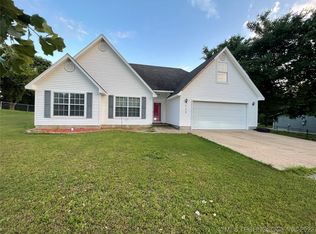 105 N 7th St, McAlester, OK 74501