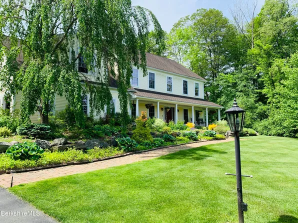 130 E Dugway Rd, Lenox, MA 01240