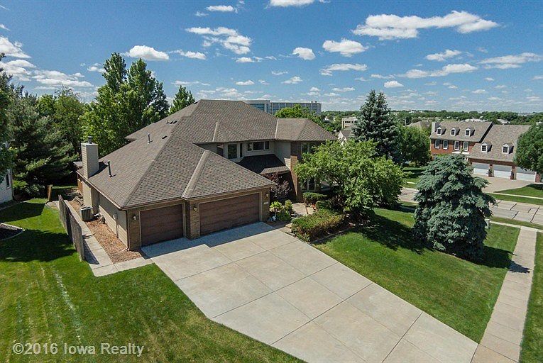 2nd image of 13260 Elmcrest Cir