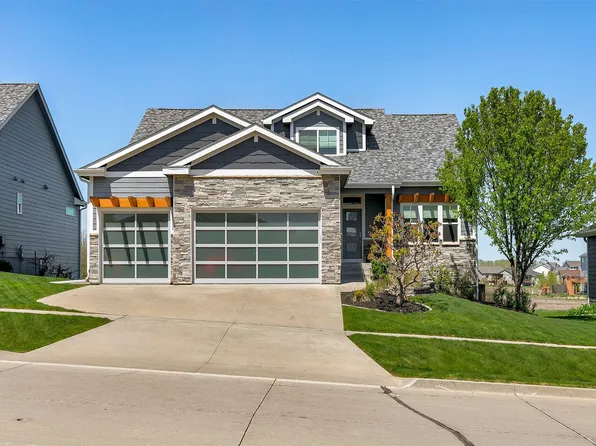 9625 Brightwater Dr, Johnston, IA 50131