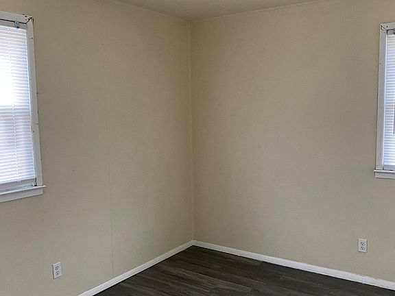 5th image of 2305 Beck Dr