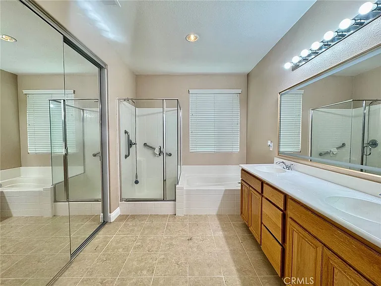 6076 Brookside Way — Photo 12