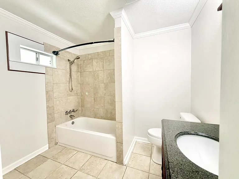 1947 Southland Ct — Photo 10