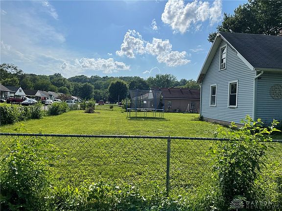 4th image of 2943 Kearns Ave