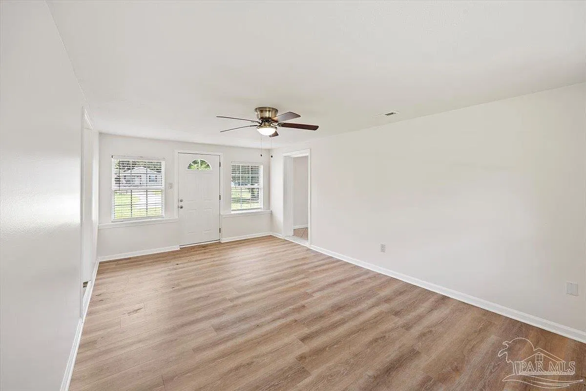 1 bed, 570 sqft, $1,100 — Photo 4