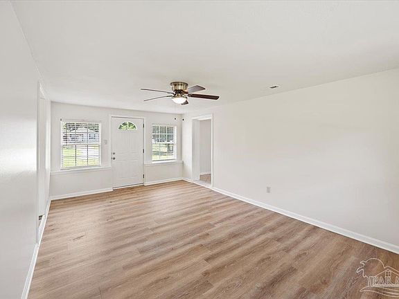 4th image of 415 Colbert Ave #B