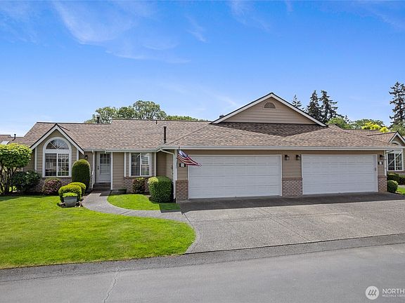 2nd image of 34 Lakewood Oaks Drive SW
