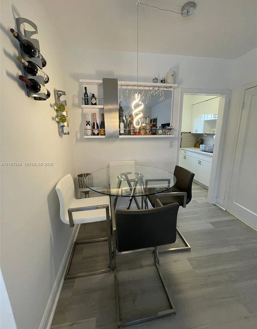 Sweet-El Condo — Photo 3