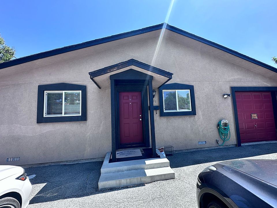 1st image of 1037 Bell St