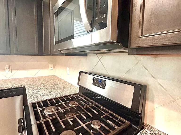 22342 Clear Castle Dr — Photo 7