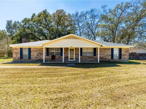 8053 Old Cherry Dr N, Theodore, AL 36582