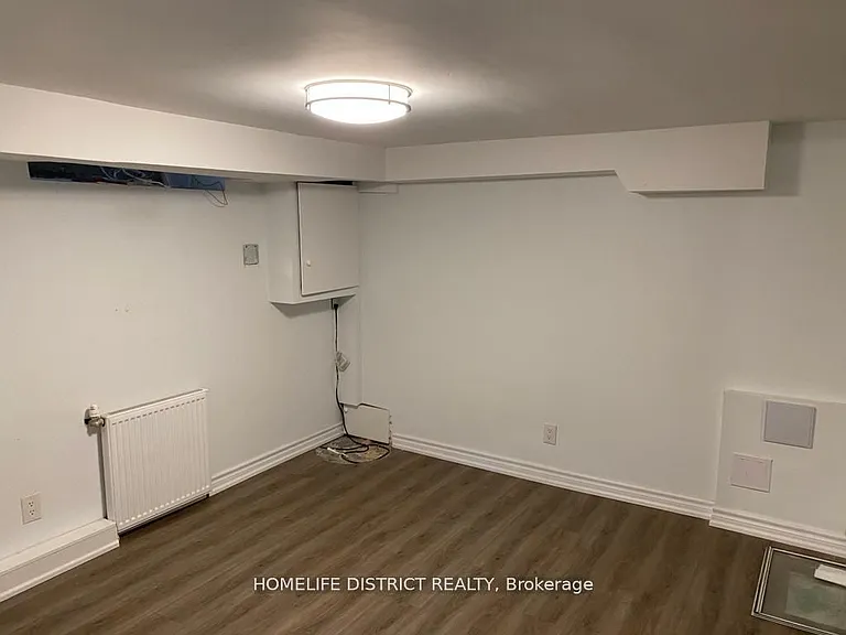 135 Emerson Ave — Photo 4