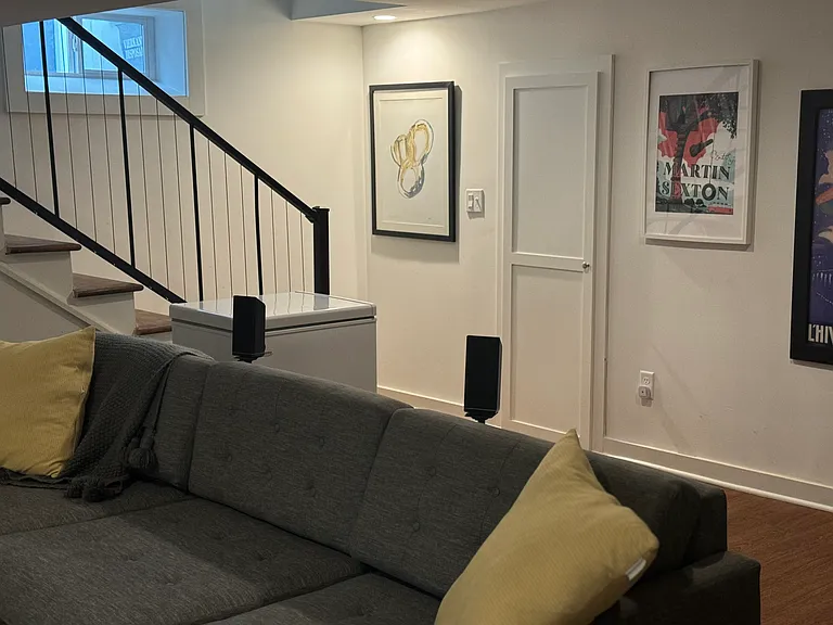 7409 York Ter — Photo 10