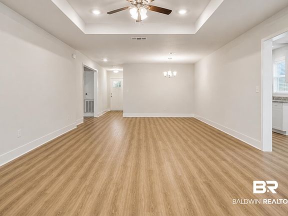 2nd image of 691 Mayflower Dr
