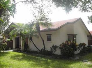 2797 Carambola Cir S, Coconut Creek, FL 33066