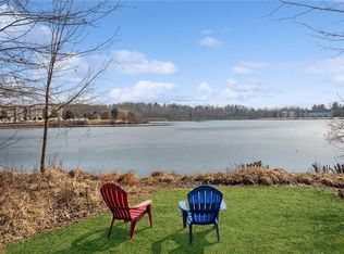 23 Lake Ridge Dr, Middletown, NY 10940