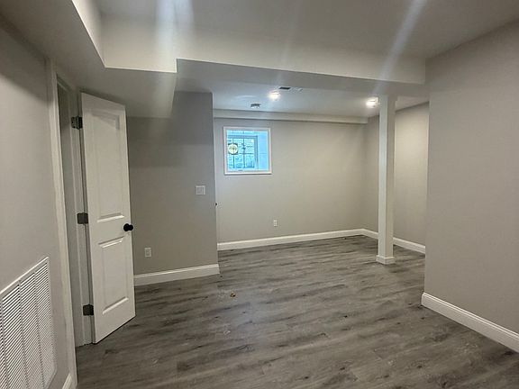 4th image of 13 Pierce St #1