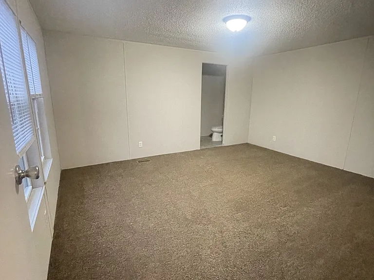 Oakridge Estates — Photo 10