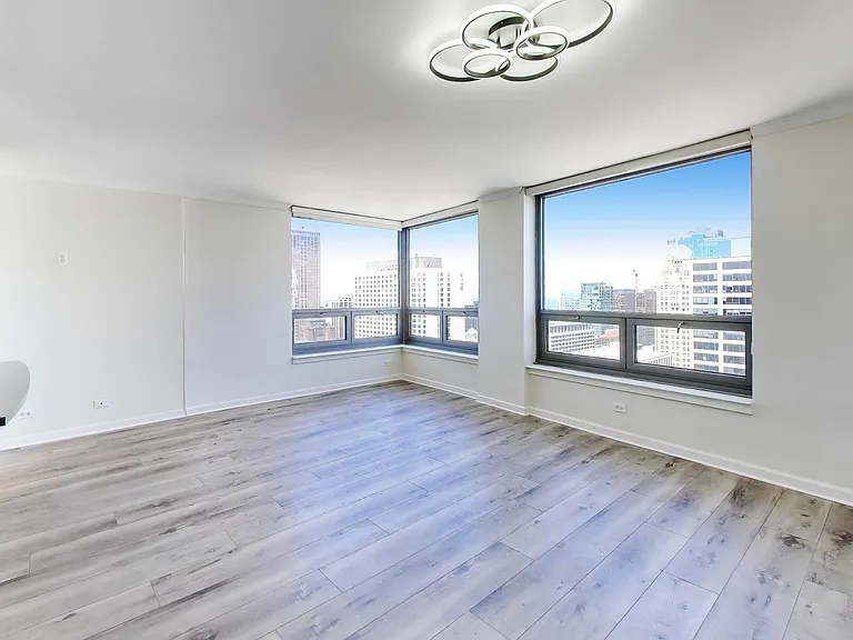 440 N Wabash Ave #4710 — Photo 10