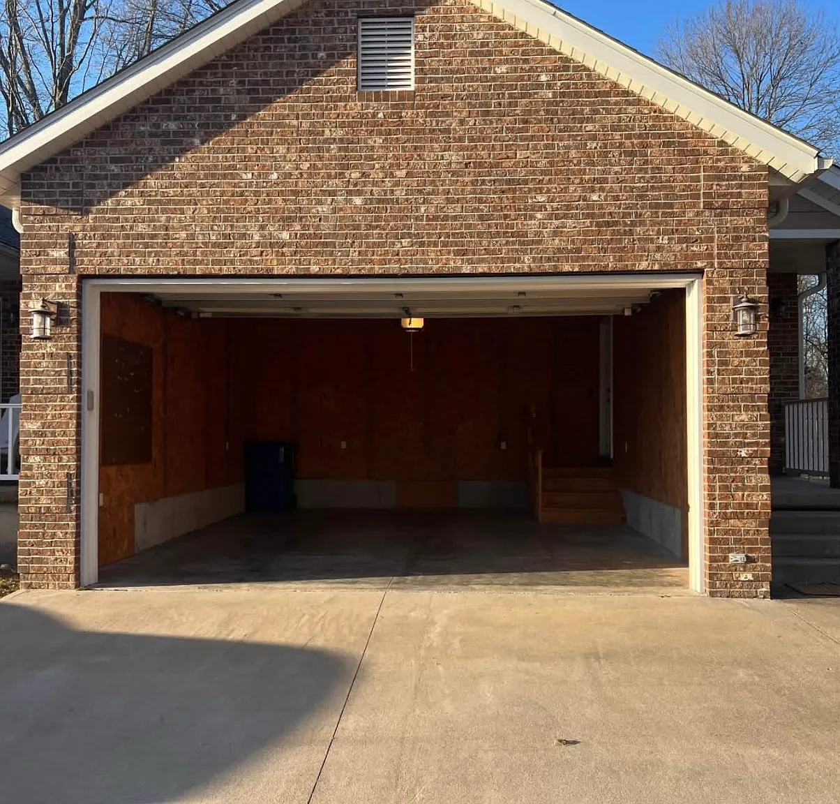 729 Grove St — Photo 3