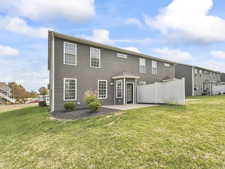 1303 Black Diamond Dr — Photo 15