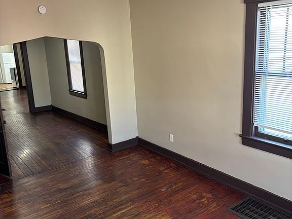 3rd image of 313 S 7th St #315