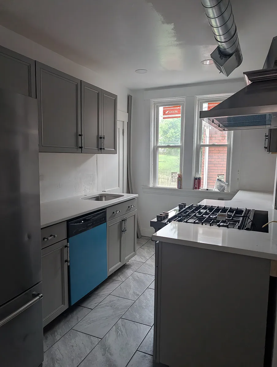 Building Photo - 134 Stamm Ave #2
