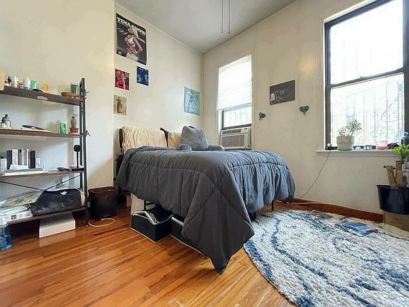 3rd image of 242 Troutman St #2A