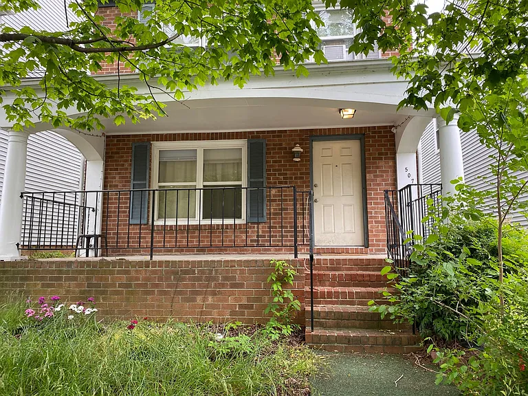 507 Randolph St — Photo 2