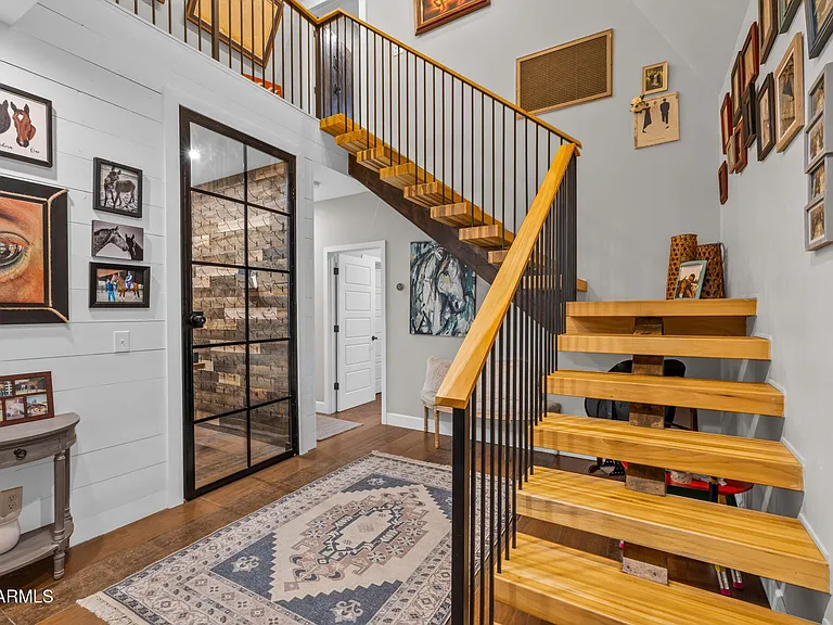 4402 E Turney Ave — Photo 32