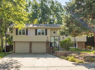 14079 Pine St, Omaha, NE 68144