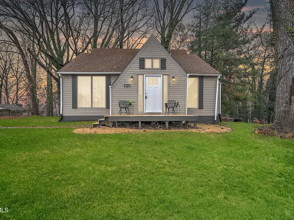 3928 Bond Dr, Kingsport, TN 37664