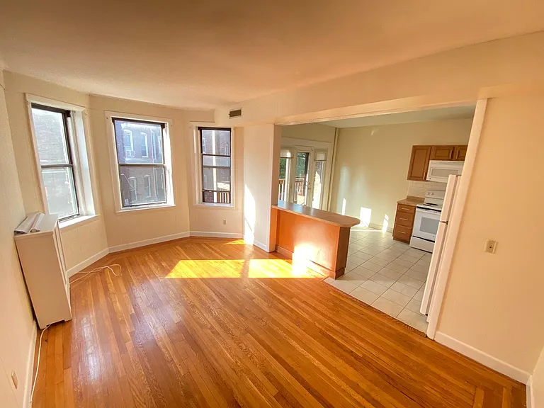 1121 Commonwealth Ave — Photo 17