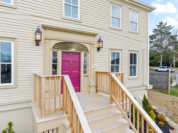 978 Wiscasset Road, Boothbay, ME 04537