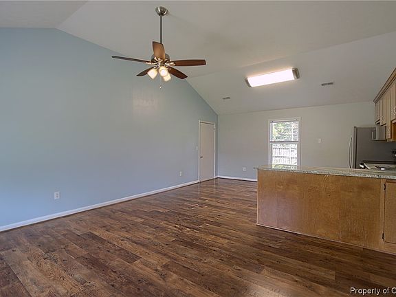 5th image of 6789 Hilltop Dr