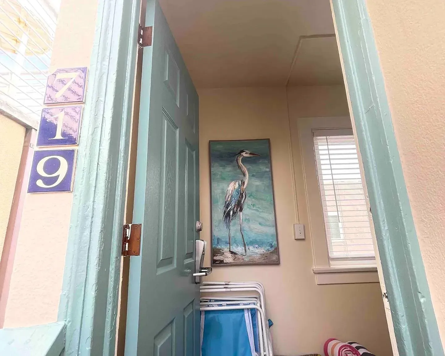 2 bed, 1.0 bath, 750 sqft, $4,850 — Photo 2