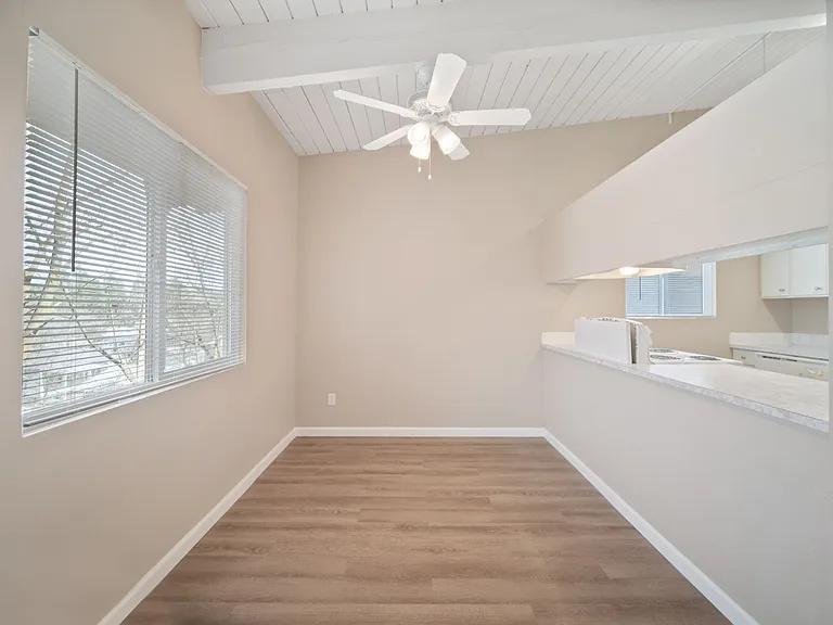 8923 E Liberty Ave — Photo 4