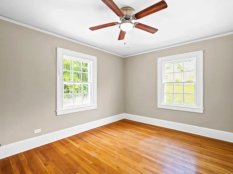 502 Thomas Rd — Photo 26
