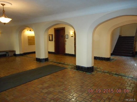2nd image of 1080 Warburton Ave APT 6G