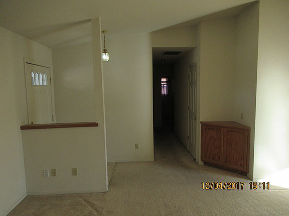 2nd image of 975 Adobe Dr