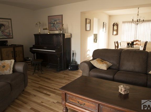 4th image of 23 Bellflower Ct