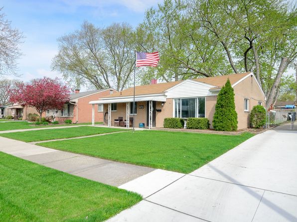 30724 Gladys Ave, Westland, MI 48185
