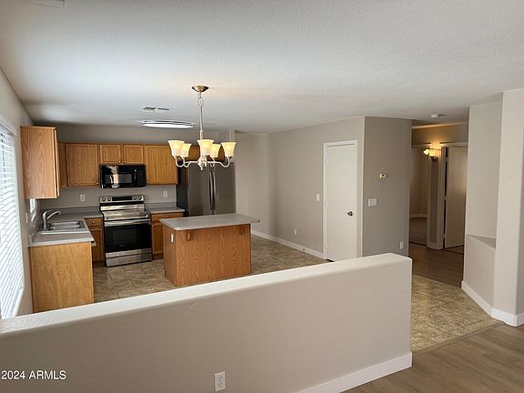2nd image of 1526 E 12TH Street