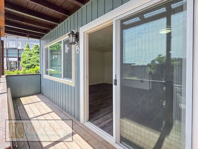 12345 SW Hall Blvd #5 — Photo 17