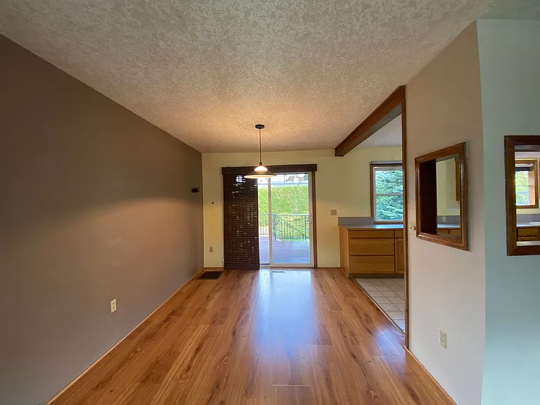 620 Sherman Dr — Photo 5