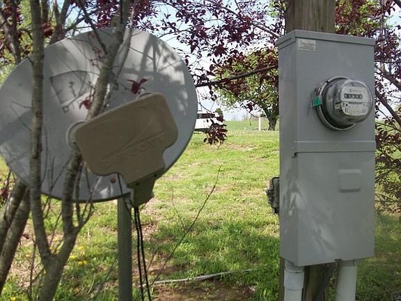 2nd image of 260 Hunter Ln